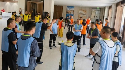 致敬城市美容師，傳遞企業(yè)關(guān)懷——山東省建設(shè)建材工會開展“向環(huán)衛(wèi)工致敬”療休養(yǎng)活動紀實